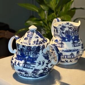Vintage Empire Ware Blue Willow Creamer & Lidded Sugar Bowl Set.